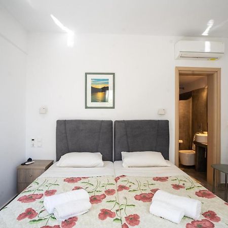 Liana Studios Mykonos Town Bagian luar foto