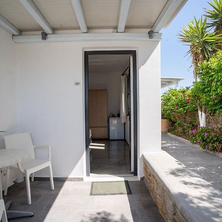 Liana Studios Mykonos Town Bagian luar foto