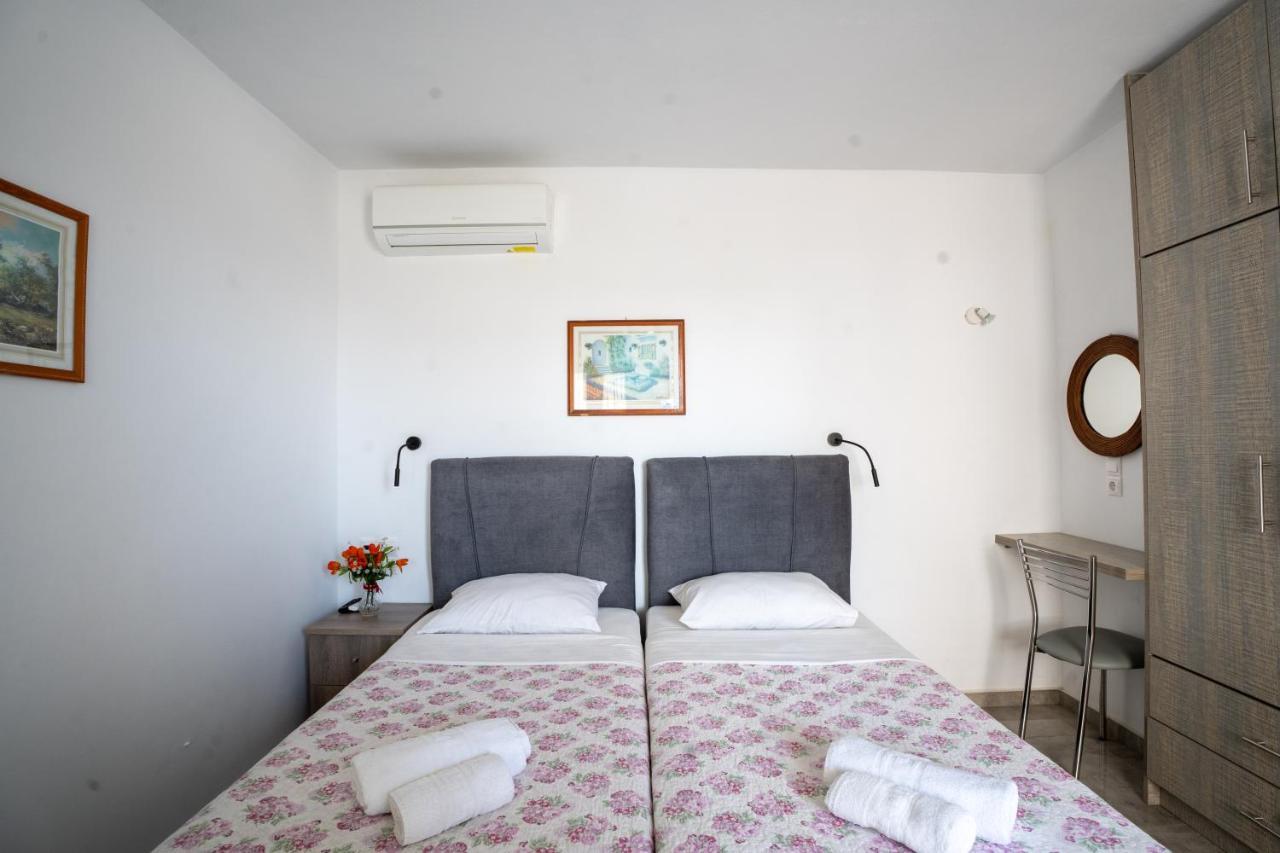 Liana Studios Mykonos Town Bagian luar foto