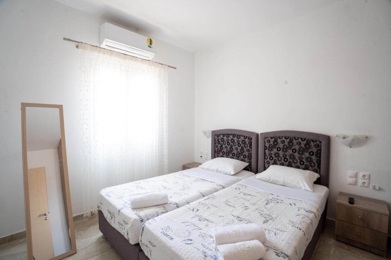 Liana Studios Mykonos Town Bagian luar foto
