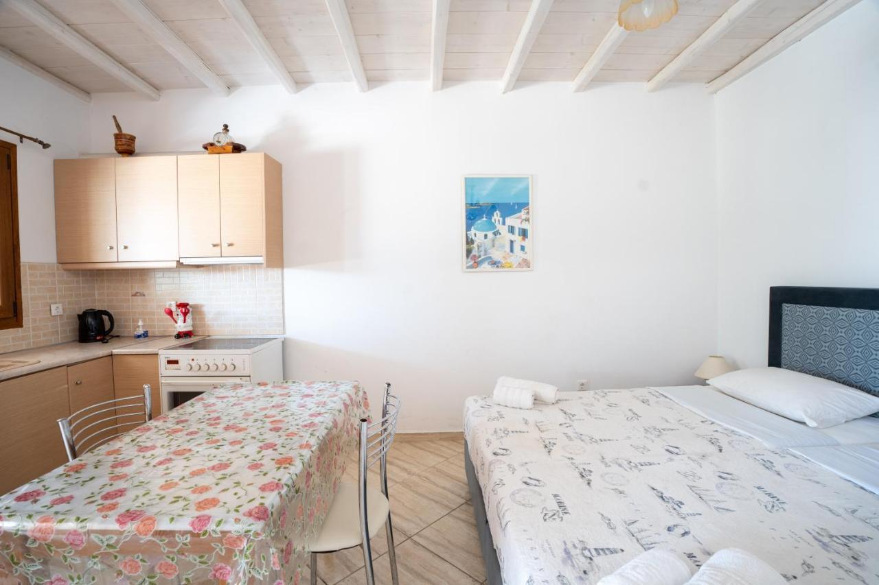 Liana Studios Mykonos Town Bagian luar foto